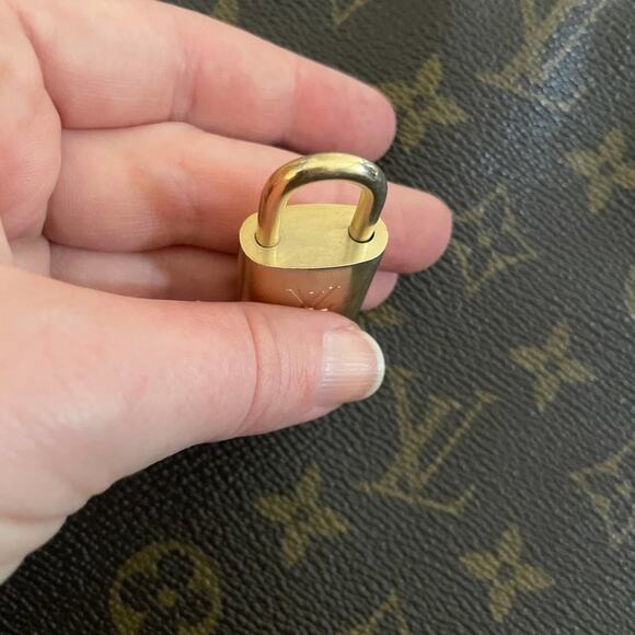 Louis Vuitton LOCK ONLY Authentic vintage brass DIY Necklace NO KEY Luggage - Picture 3 of 14